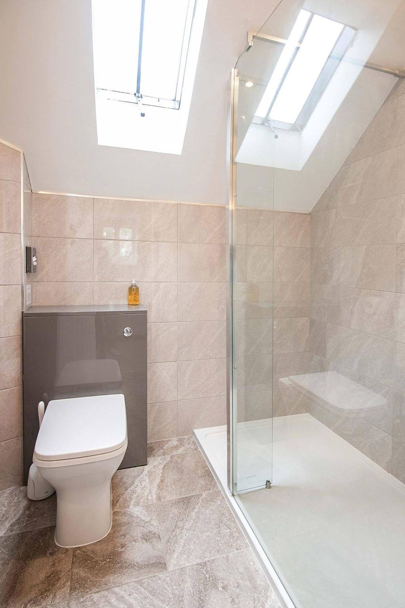 Coot Cottage - Holiday House With Fantastic Lake Views Somerford Keynes 외부 사진